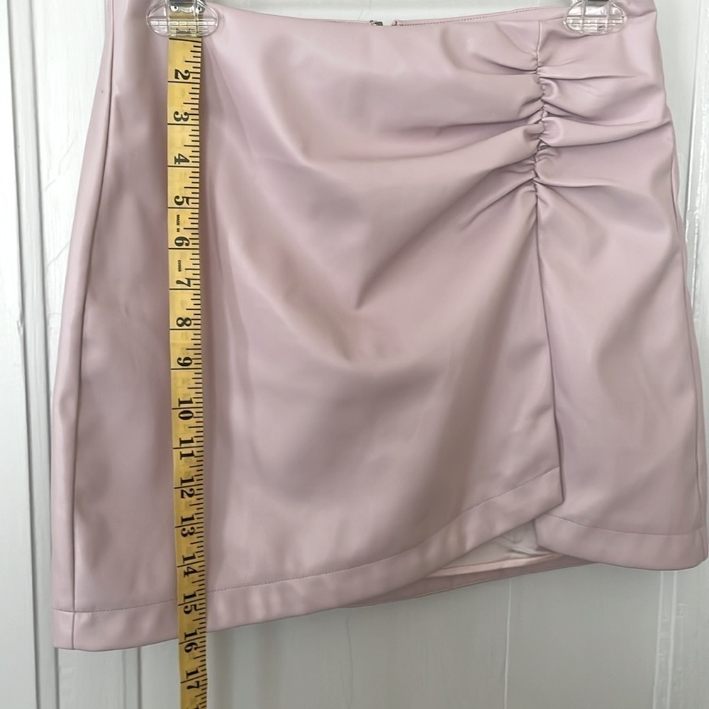 NWOT Steve Madden Faux Leather Cam Skirt Pink Lavender with Ruching Size Small - Picture 7 of 7